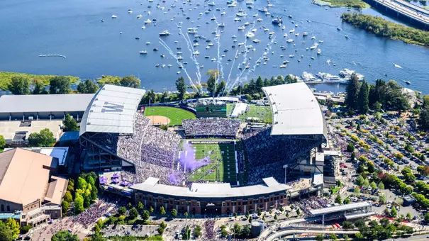Washington Huskies Dominate Washington State in Apple Cup Clash
