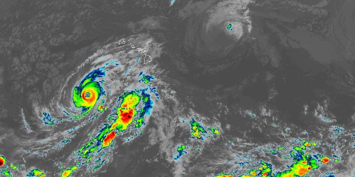 Hawaii Faces Major Threat from Hurricane Lowell