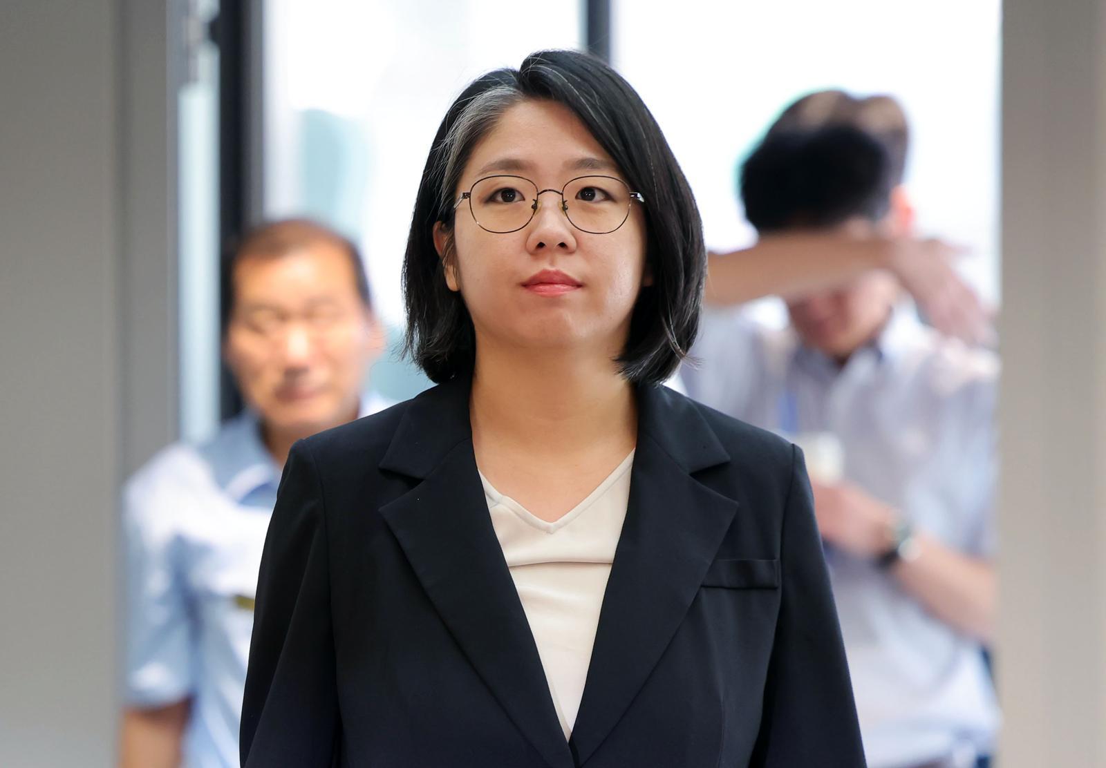 용혜인 성평등가족부 장관 후보자가 7일 오전 서울 서대문구 한국청소년활동진흥원에 마련된 인사청문 준비 사무실로 출근하고 있다. 2026.09.07. 뉴시스