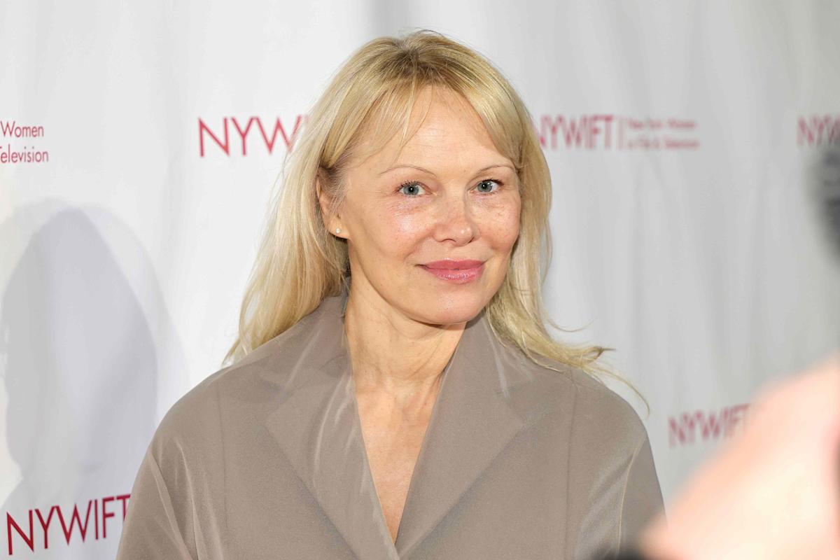 Pamela Anderson Embraces a New Era of Natural Beauty