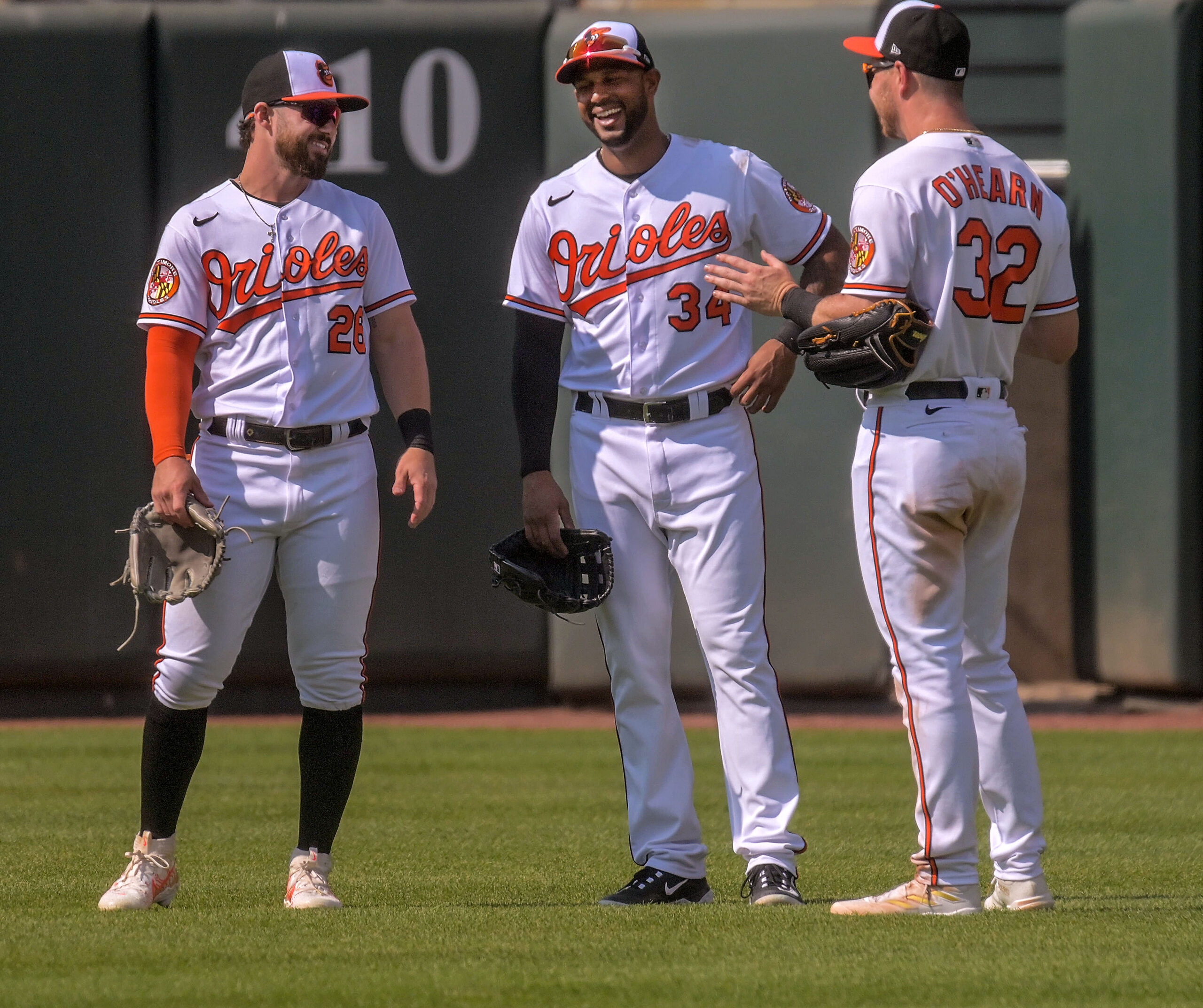 Guardians' Loss Stirs Wild Card Race Drama on Labor Day