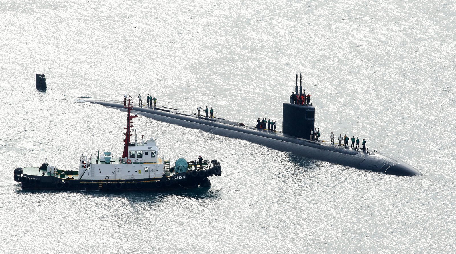 미국 해군 로스엔젤레스급 핵추진 잠수함 ‘그린빌함’(SSN-772·6900톤급)이 지난해 12월 23일 오전 부산 남구 해군작전사령부 부산작전기지에 입항하고 있다. 2025.12.23 (사진은 기사 내용과 무관함) 뉴스1