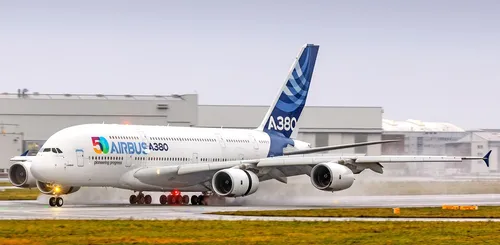 AIRBUS A380-841 ...
