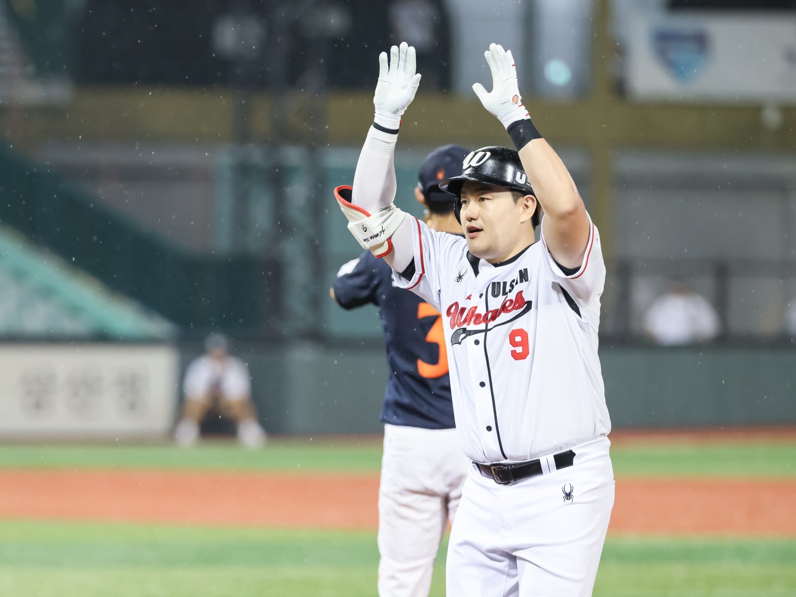 MLB 경력자인 최지만은 2027시즌 KBO 신인드래프트의 판도를 흔들 수 있는 선수로 꼽힌다. 사진제공｜울산 웨일즈